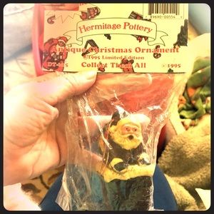 NWOT Vintage Hermitage Pottery Santa Ornament ⛄️